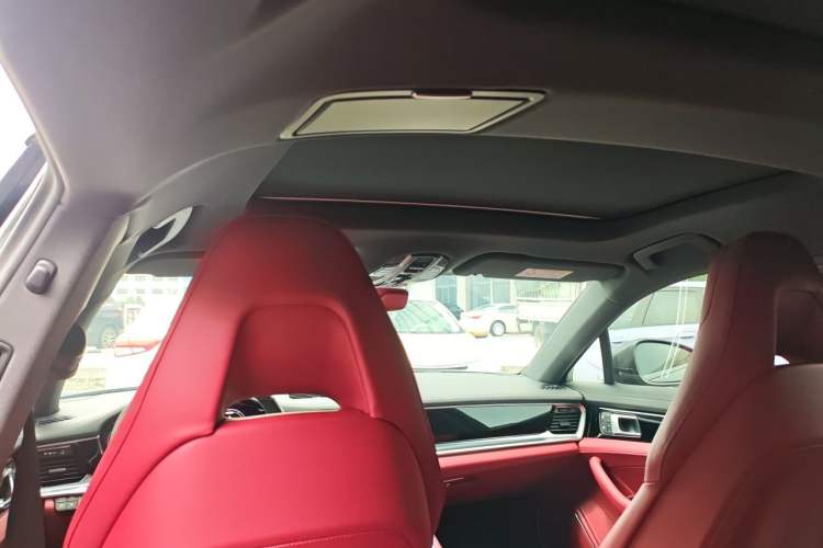 Used Porsche Panamera 2023 Panamera 4 E-Hybrid Executive Long Wheelbase 2.9T Headliner