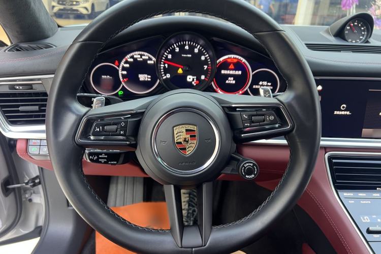 Used Porsche Panamera 2023 Restyled Panamera 4 Executive Extended Platinum Edition 2.9T Interior 2