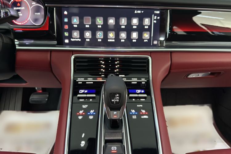 Used Porsche Panamera 2023 Facelifted Panamera 2.9T Platinum Edition Interior 3