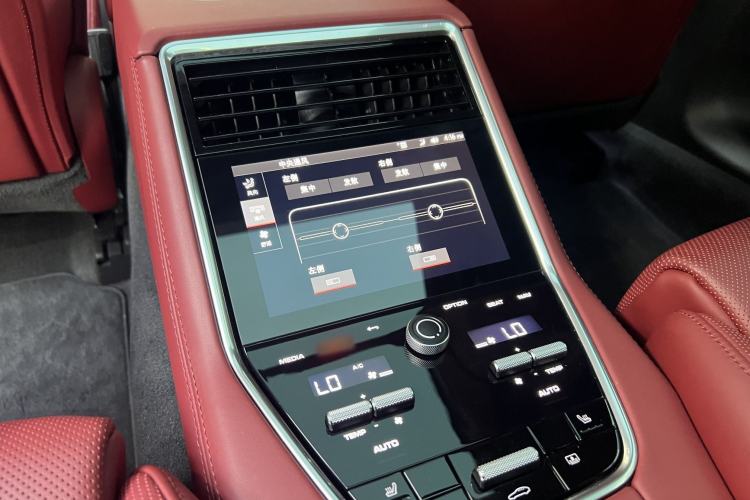 Used Porsche Panamera 2023 Restyled Panamera 4 Executive Extended Platinum Edition 2.9T Interior 3