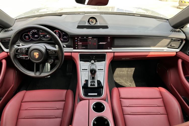 Used Porsche Panamera 2023 Facelifted Panamera 2.9T Platinum Edition Interior 4