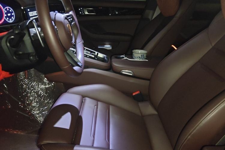 Used Porsche Panamera 2023 Facelifted Panamera 2.9T Platinum Edition Left Front Seat