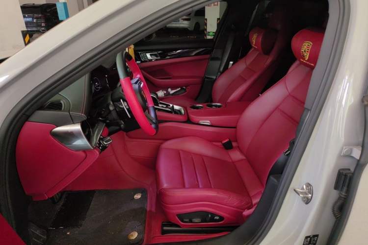 Used Porsche Panamera 2023 Panamera Executive Long Wheelbase 2.9T Left Front Seat