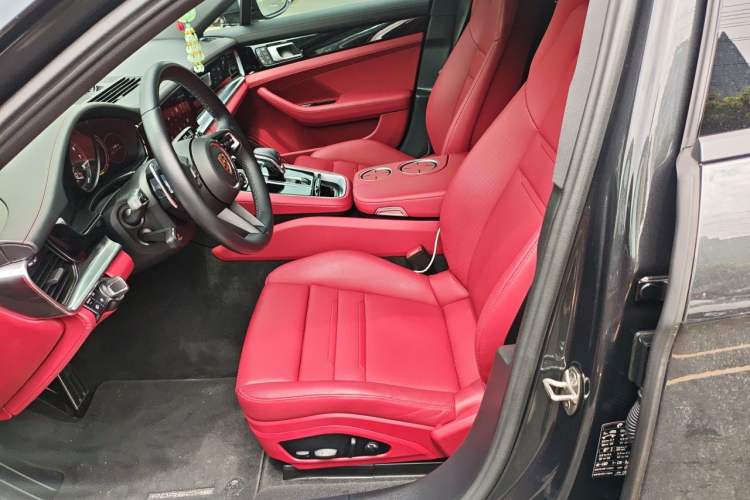 Used Porsche Panamera 2023 Panamera 4 E-Hybrid Executive Long Wheelbase 2.9T Left Front Seat