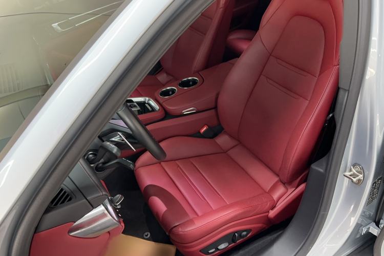 Used Porsche Panamera 2023 Facelifted Panamera 2.9T Platinum Edition Left Front Seat