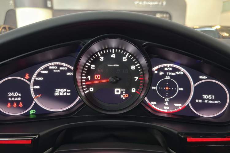 Used Porsche Panamera 2023 Facelifted Panamera 2.9T Platinum Edition Odometer Close Up