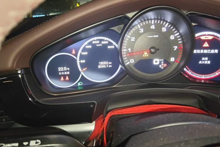 Used Porsche Panamera 2023 Facelifted Panamera 2.9T Platinum Edition Odometer Close Up