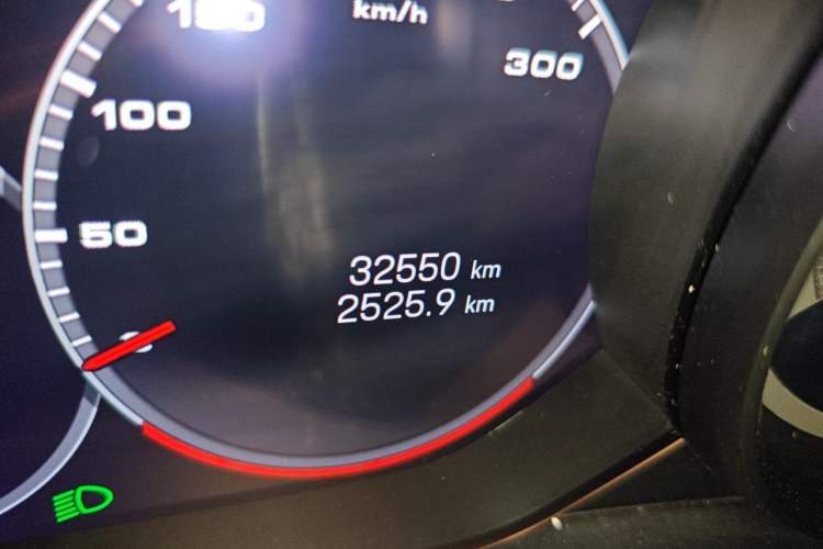 Used Porsche Panamera 2023 Facelifted Panamera 2.9T Platinum Edition Odometer Close Up