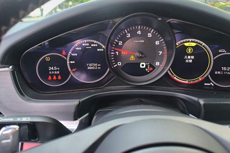 Used Porsche Panamera 2023 Facelifted Panamera 2.9T Platinum Edition Odometer Close Up