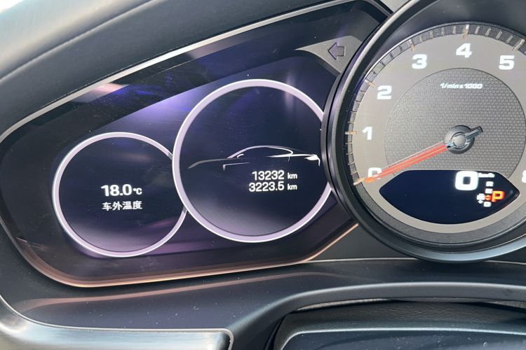 Used Porsche Panamera 2023 Facelifted Panamera 2.9T Platinum Edition Odometer Close Up