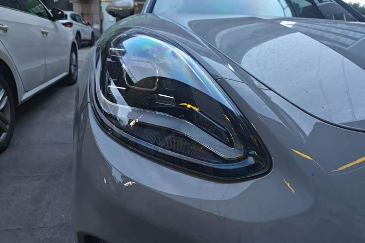 Used Porsche Panamera 2023 Facelifted Panamera 2.9T Platinum Edition Right Front Headlight