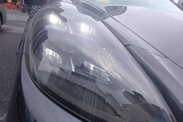 Used Porsche Panamera 2023 Panamera Executive Long Wheelbase Platinum Edition 2.9T Right Front Headlight