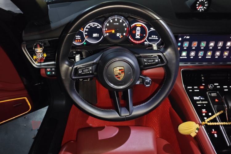 Used Porsche Panamera 2023 Facelifted Panamera 2.9T Platinum Edition Steering Wheel
