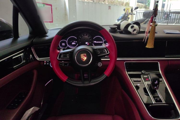 Used Porsche Panamera 2023 Panamera Executive Long Wheelbase 2.9T Steering Wheel