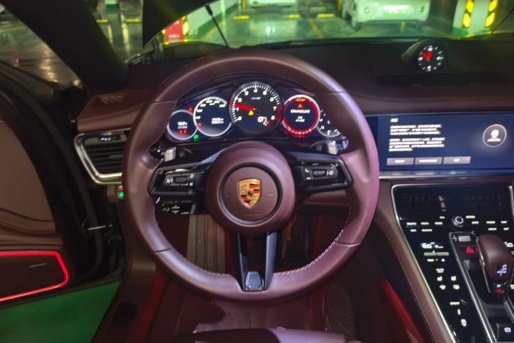 Used Porsche Panamera 2023 Facelifted Panamera 2.9T Platinum Edition Steering Wheel