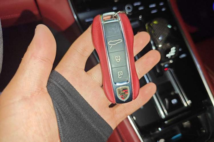 Used Porsche Panamera 2023 Facelifted Panamera 2.9T Platinum Edition Vehicle Key