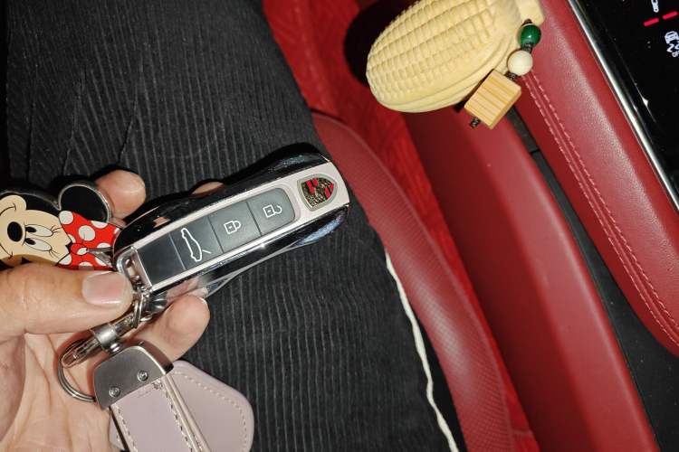 Used Porsche Panamera 2023 Facelifted Panamera 2.9T Platinum Edition Vehicle Key