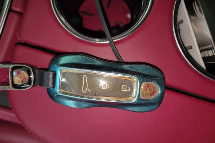 Used Porsche Panamera 2023 Panamera Executive Long Wheelbase 2.9T Vehicle Key