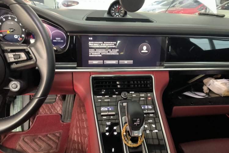 Used Porsche Panamera 2023 Panamera 2.9T Platinum Edition Audio And AC Panel