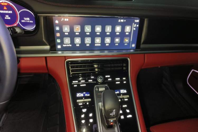Used Porsche Panamera 2023 Panamera 2.9T Platinum Edition Audio And AC Panel