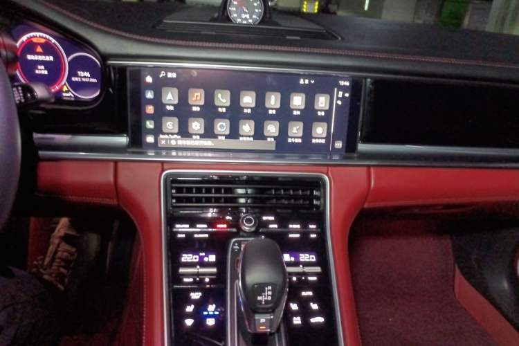Used Porsche Panamera 2023-Year Restyled Panamera Executive Extended Platinum Edition 2.9T Audio And AC Panel
