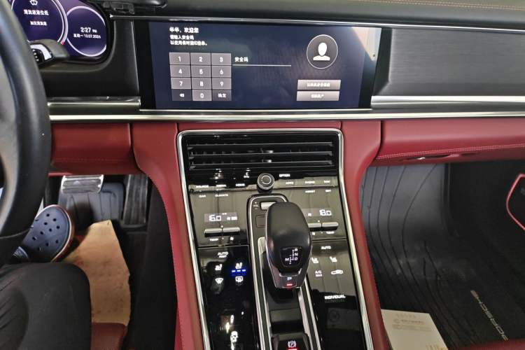 Used Porsche Panamera 2023 Panamera 4 E-Hybrid Platinum Edition 2.9T Audio And AC Panel