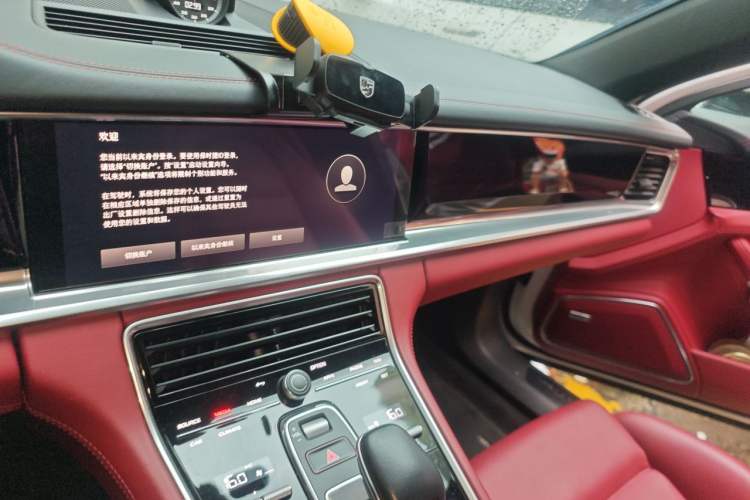 Used Porsche Panamera 2023 Facelifted Panamera 2.9T Platinum Edition Audio And AC Panel