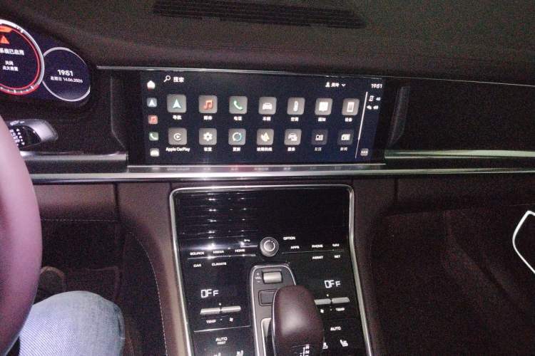 Used Porsche Panamera 2023 Facelifted Panamera 2.9T Platinum Edition Audio And AC Panel