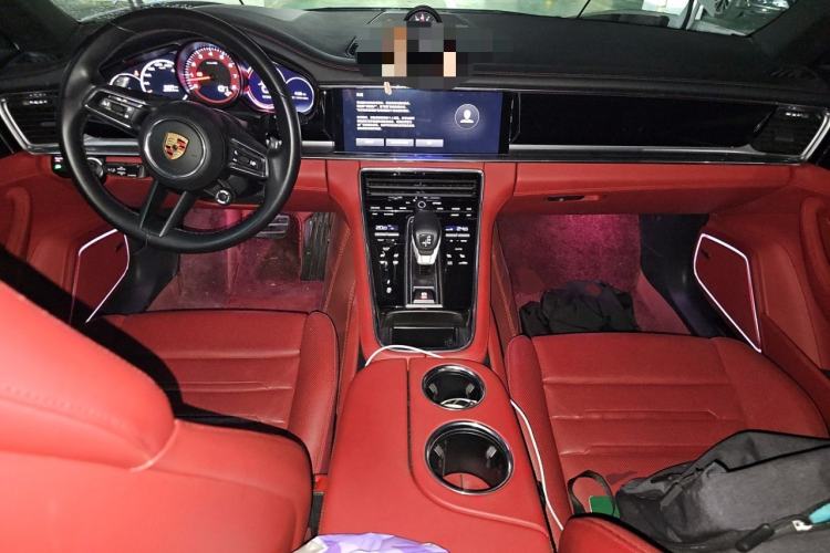 Used Porsche Panamera 2023 Facelifted Panamera 2.9T Platinum Edition Center Console