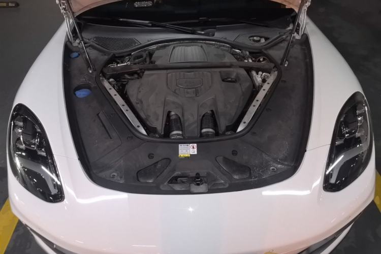Used Porsche Panamera 2023 Facelifted Panamera 2.9T Platinum Edition Engine Bay