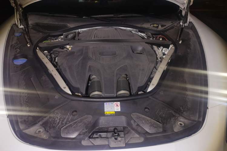 Used Porsche Panamera 2023 Facelifted Panamera 2.9T Platinum Edition Engine Bay