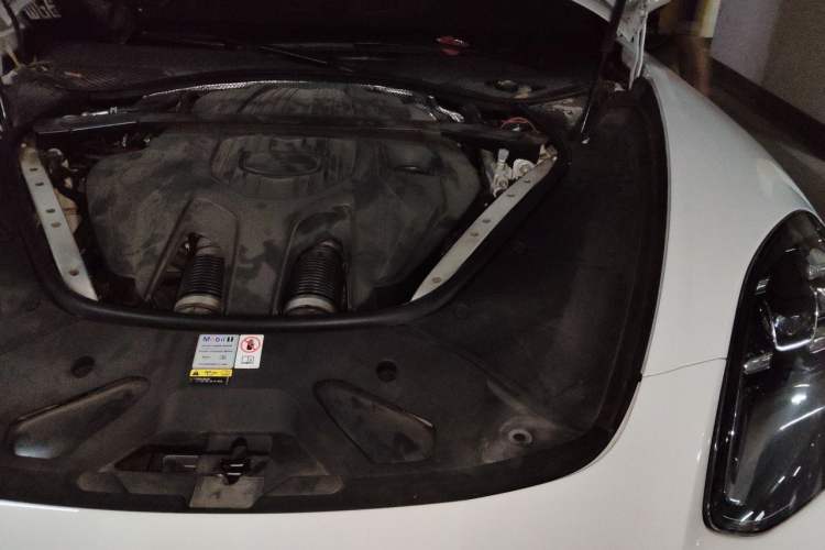 Used Porsche Panamera 2023 Facelifted Panamera 2.9T Platinum Edition Engine Bay Left