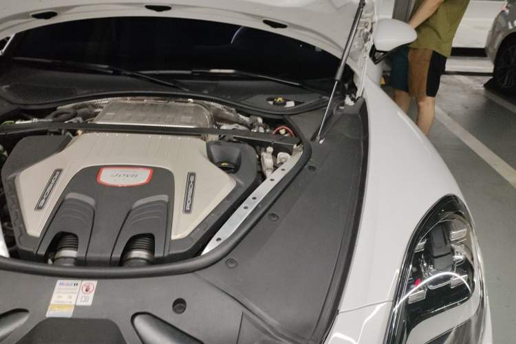 Used Porsche Panamera 2023 Panamera GTS 4.0T Engine Bay Left