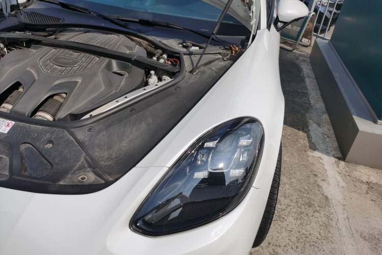 Used Porsche Panamera 2023 Panamera 2.9T Engine Bay Left