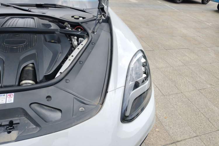 Used Porsche Panamera 2023-Year Restyled Panamera Executive Extended Platinum Edition 2.9T Engine Bay Left