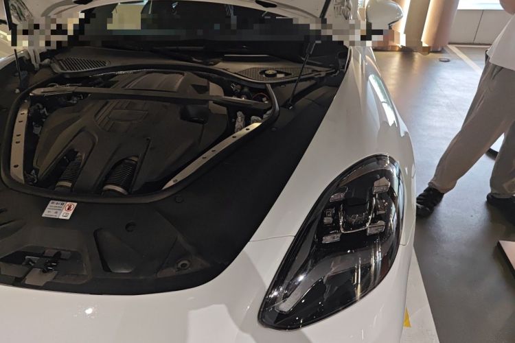 Used Porsche Panamera 2023 Facelifted Panamera 2.9T Platinum Edition Engine Bay Left