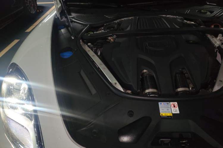 Used Porsche Panamera 2023 Panamera Executive Long Wheelbase 2.9T Engine Bay Right