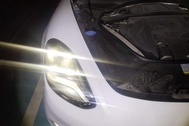 Used Porsche Panamera 2023 Facelifted Panamera 2.9T Platinum Edition Engine Bay Right