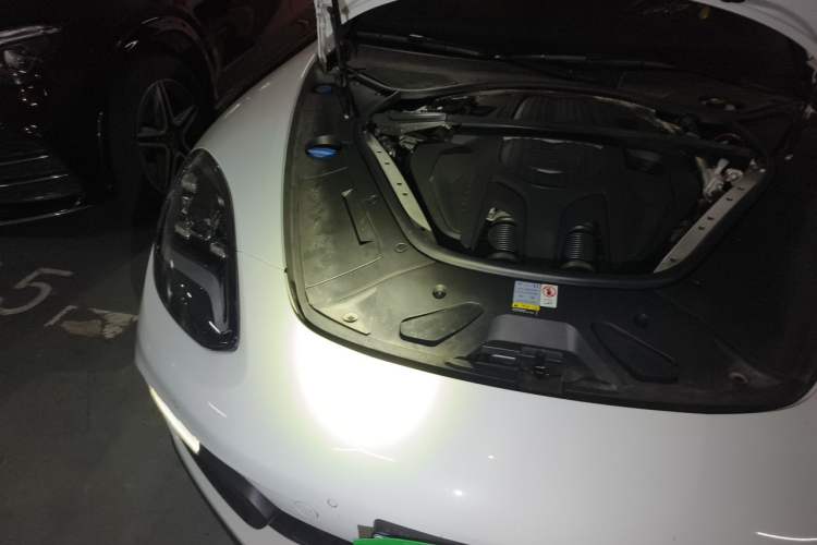 Used Porsche Panamera 2023 Panamera 2.9T Platinum Edition Engine Bay Right