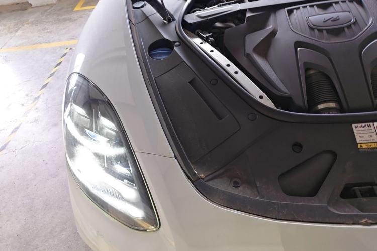 Used Porsche Panamera 2023 Panamera 4 E-Hybrid Platinum Edition 2.9T Engine Bay Right