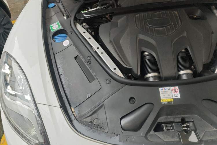 Used Porsche Panamera 2023 Facelifted Panamera 2.9T Platinum Edition Engine Bay Right