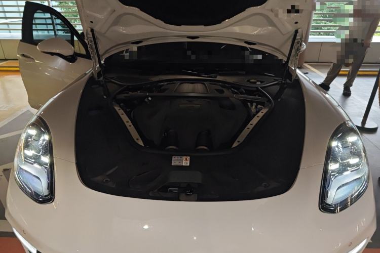 Used Porsche Panamera 2023 Facelifted Panamera 2.9T Platinum Edition Engine Bay