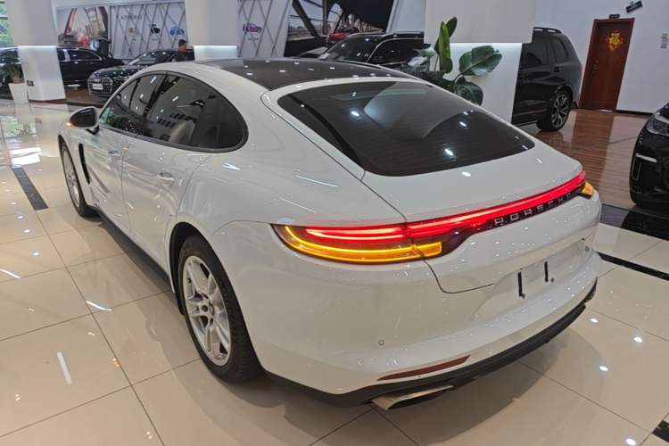 Used Porsche Panamera 2023 Panamera 2.9T Exterior 2
