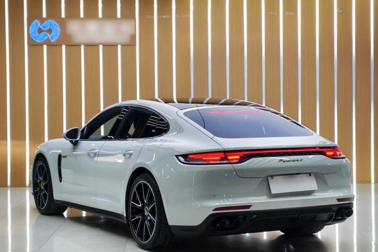 Used Porsche Panamera 2023 Panamera 4 E-Hybrid Platinum Edition 2.9T Exterior 2