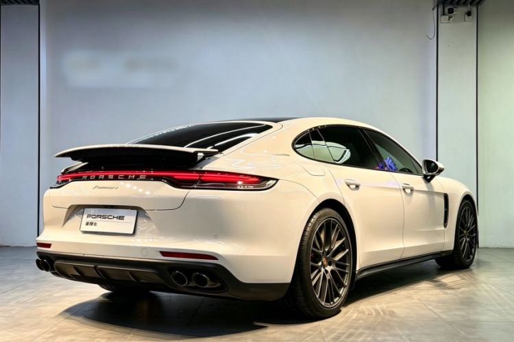 Used Porsche Panamera 2023 Facelifted Panamera 2.9T Platinum Edition Exterior 3