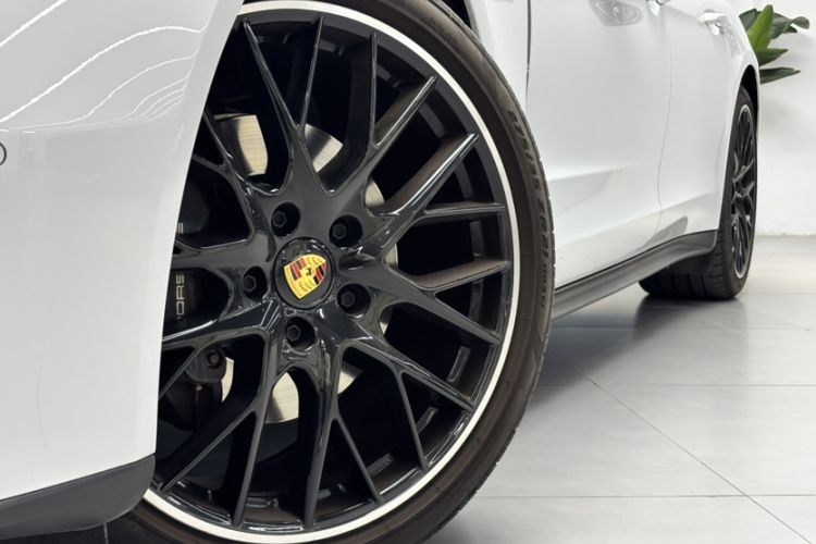 Used Porsche Panamera 2023 Panamera 2.9T Platinum Edition Exterior 5
