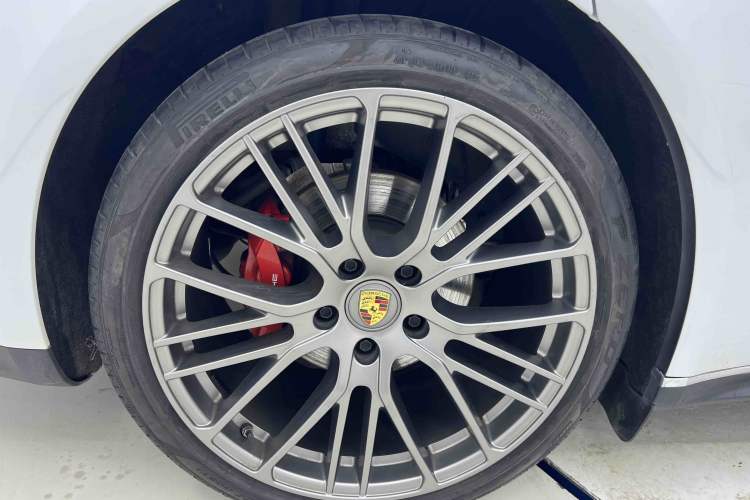 Used Porsche Panamera 2023 Panamera 4 Executive Extended Platinum Edition 2.9T Exterior 7