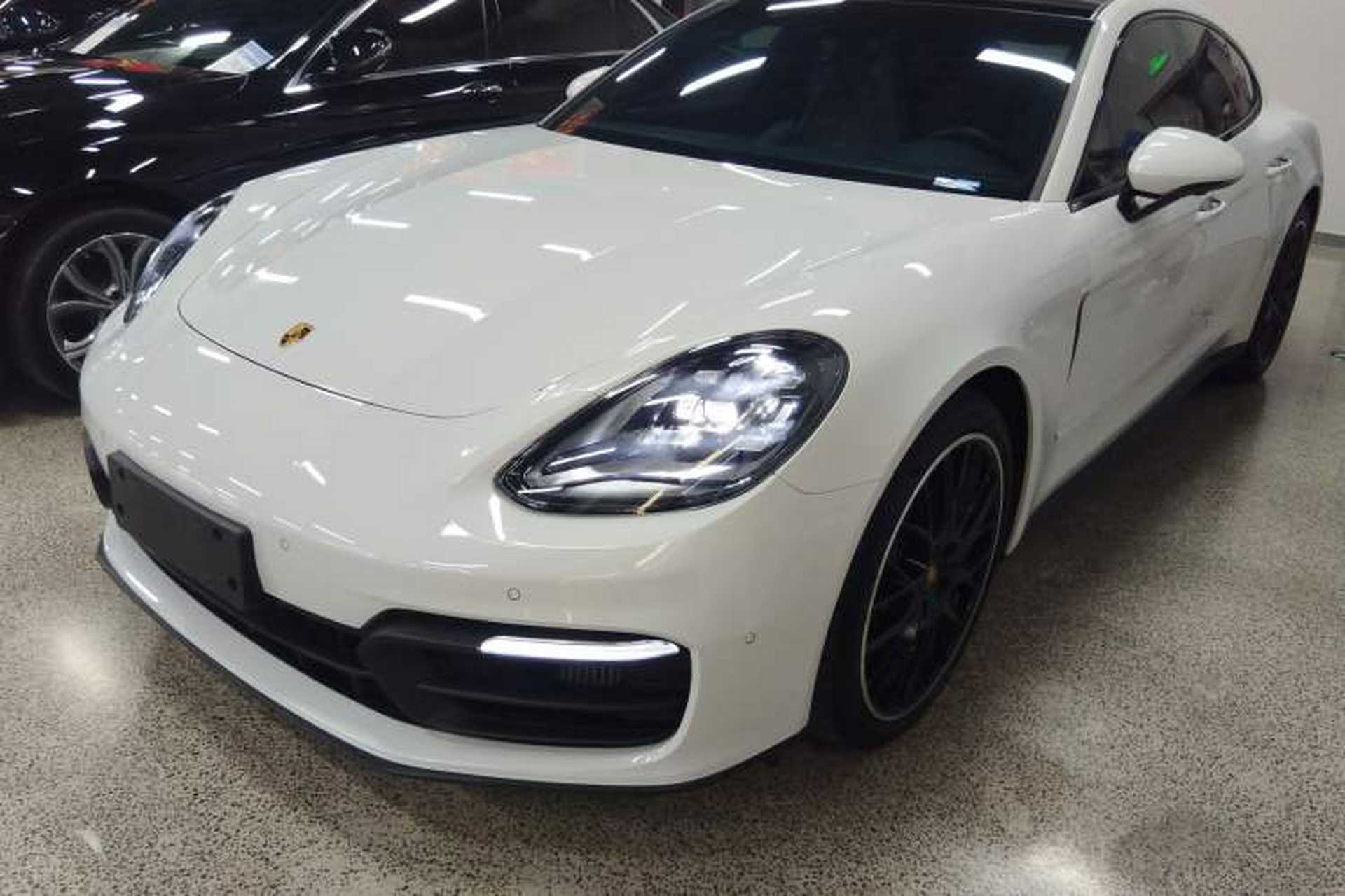 Used Porsche Panamera 2023 Panamera 2.9T Front Left 45 Deg