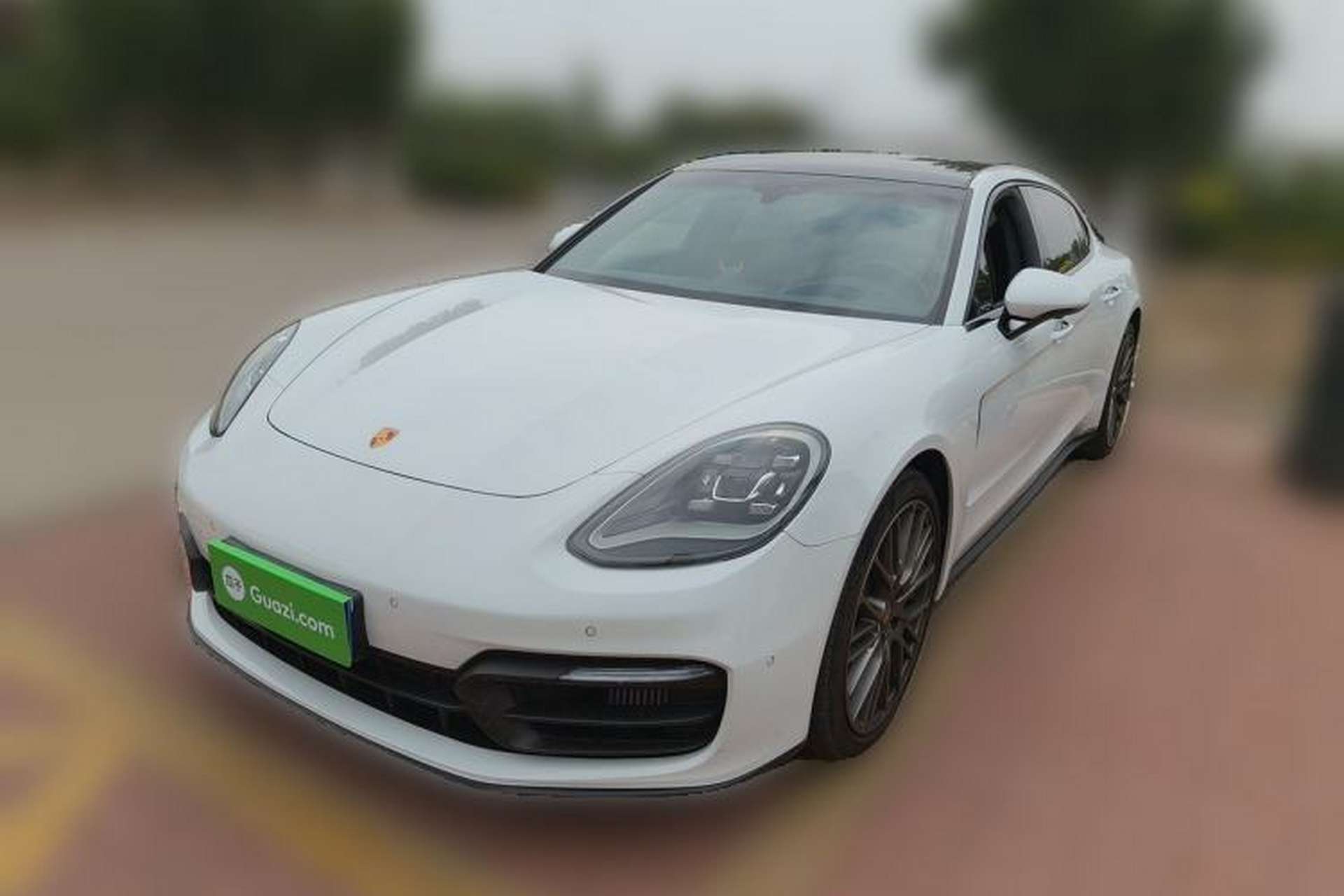 Used Porsche Panamera 2023 Restyled Panamera 4 Executive Extended Platinum Edition 2.9T Front Left 45 Deg