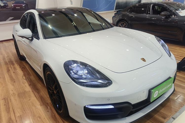 Used Porsche Panamera 2023 Panamera 2.9T Front Right 45 Deg